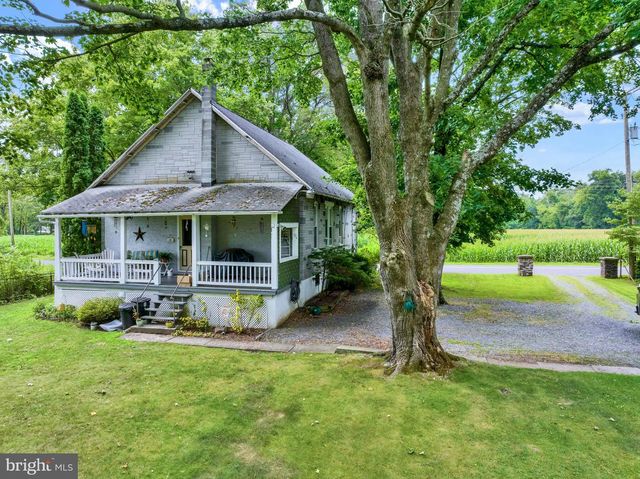 185 STITZER, Oley, PA 19547