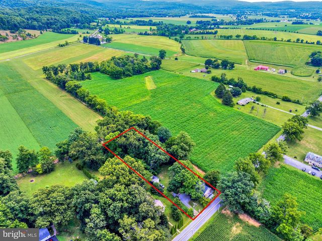 185 STITZER, Oley, PA 19547