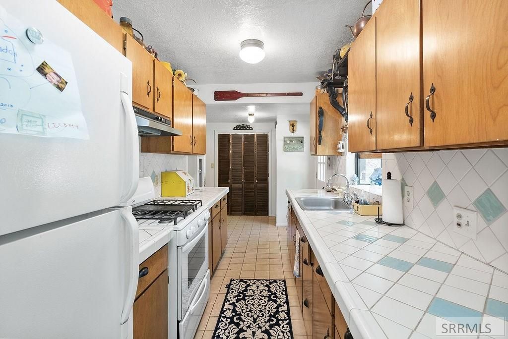 Image 12 of property listing at 65 E Booth, Lava Hot Springs, ID 83246