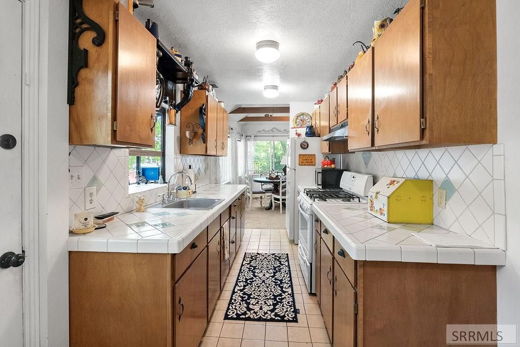 Image 13 of property listing at 65 E Booth, Lava Hot Springs, ID 83246