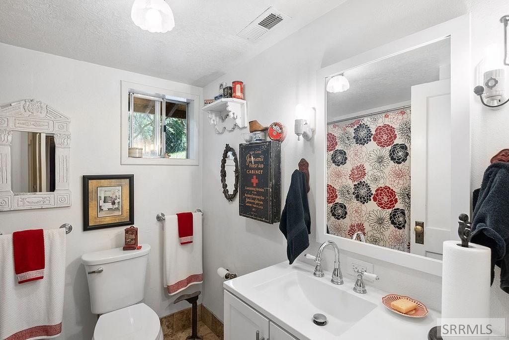 Image 16 of property listing at 65 E Booth, Lava Hot Springs, ID 83246