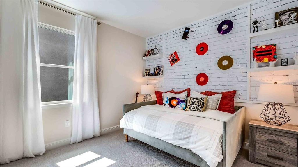 Image 15 of property listing at 2850 FISHERY COURT, Lakewood Ranch, FL 34211