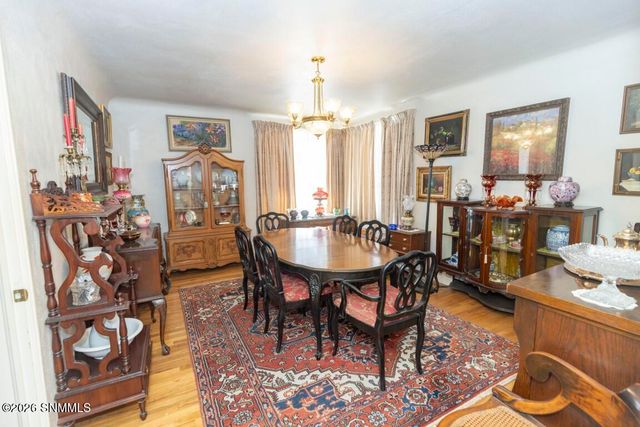 950 Hess Terrace, Las Cruces, NM 88005