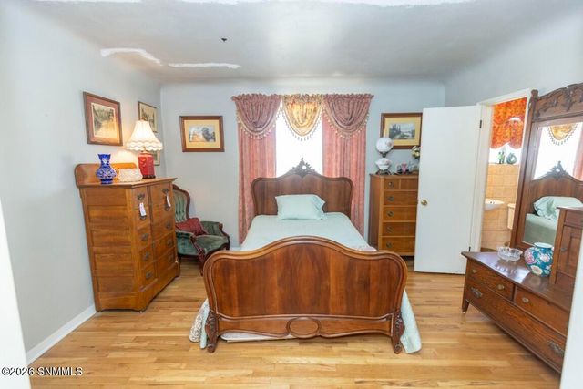 950 Hess Terrace, Las Cruces, NM 88005