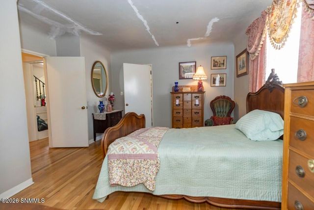 950 Hess Terrace, Las Cruces, NM 88005