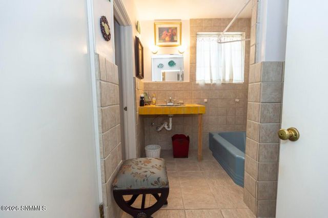 950 Hess Terrace, Las Cruces, NM 88005