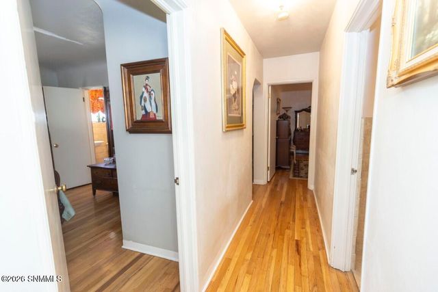 950 Hess Terrace, Las Cruces, NM 88005