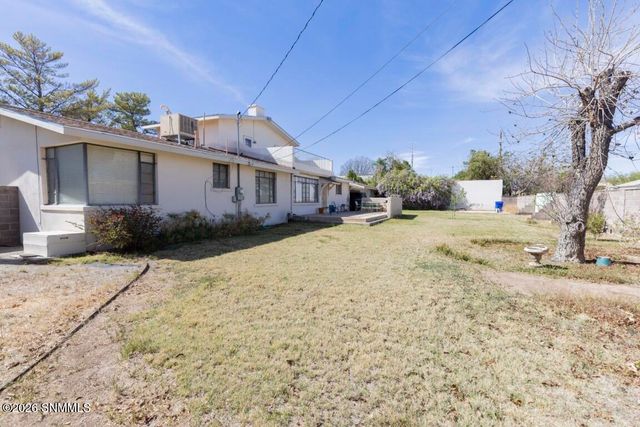 950 Hess Terrace, Las Cruces, NM 88005