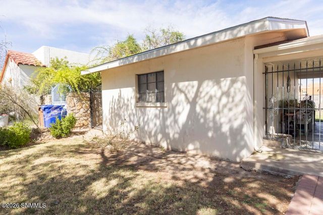950 Hess Terrace, Las Cruces, NM 88005