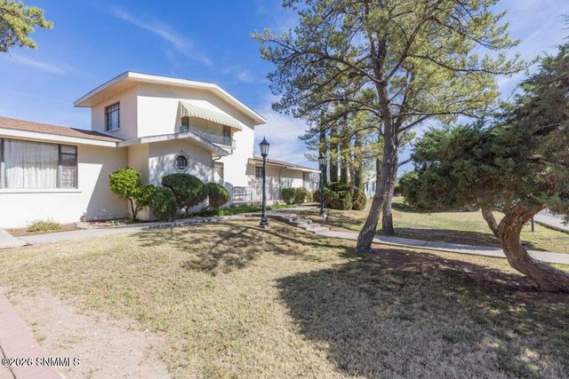 950 Hess Terrace, Las Cruces, NM 88005