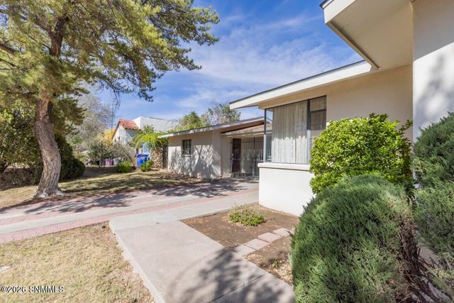 950 Hess Terrace, Las Cruces, NM 88005