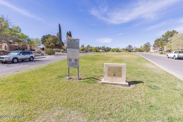 950 Hess Terrace, Las Cruces, NM 88005