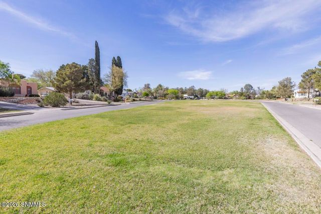 950 Hess Terrace, Las Cruces, NM 88005
