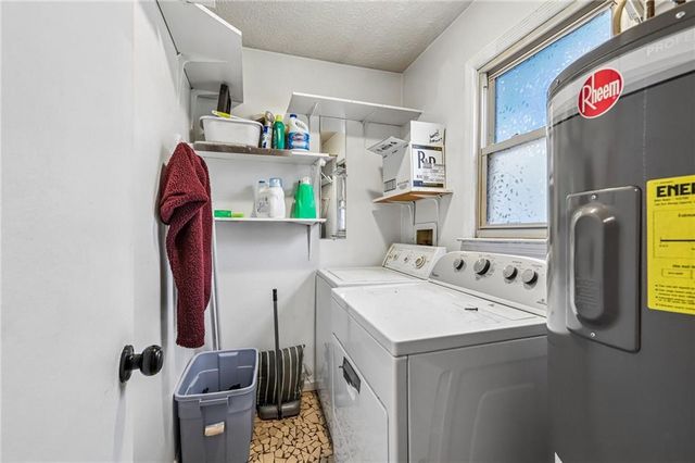 1949 Bonnie Ridge Drive, Griffin, GA 30223