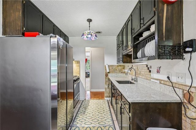 1949 Bonnie Ridge Drive, Griffin, GA 30223