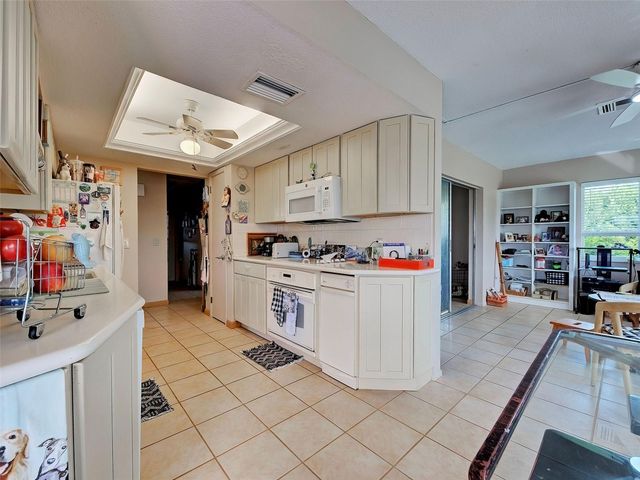 1355 CAMBRIDGE DRIVE, Venice, FL 34293