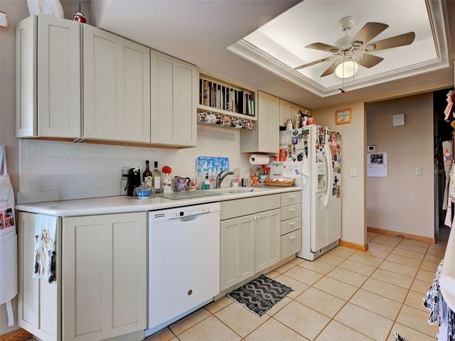 1355 CAMBRIDGE DRIVE, Venice, FL 34293