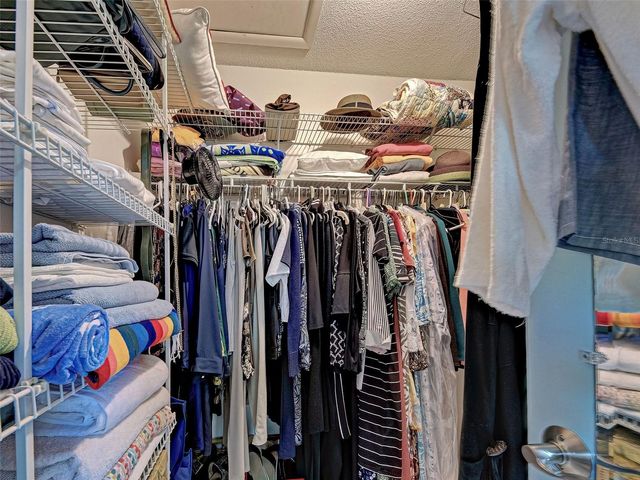 1355 CAMBRIDGE DRIVE, Venice, FL 34293