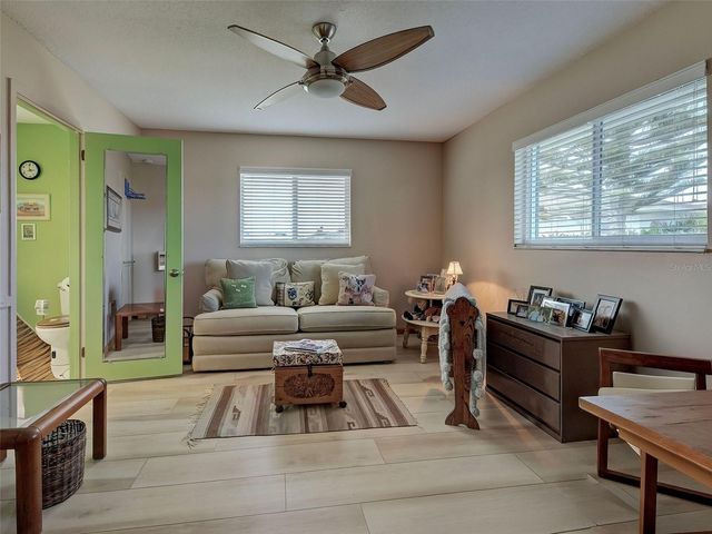 1355 CAMBRIDGE DRIVE, Venice, FL 34293