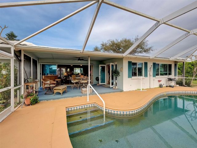 1355 CAMBRIDGE DRIVE, Venice, FL 34293