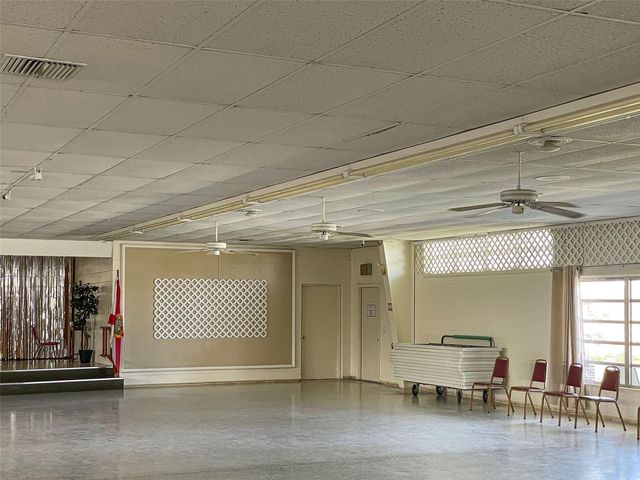 1355 CAMBRIDGE DRIVE, Venice, FL 34293