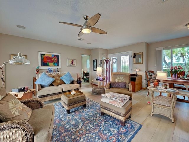 1355 CAMBRIDGE DRIVE, Venice, FL 34293