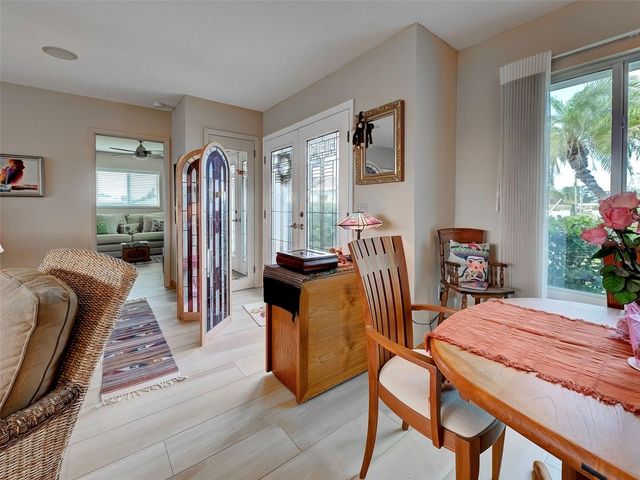 1355 CAMBRIDGE DRIVE, Venice, FL 34293