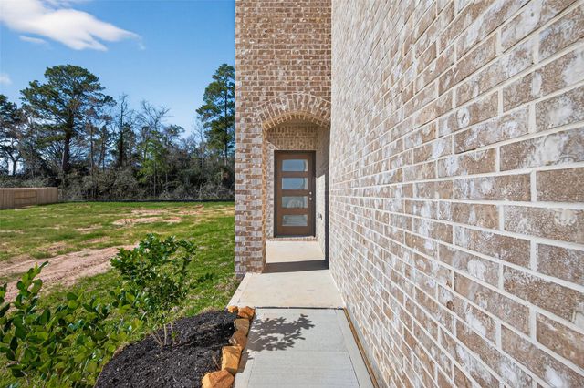 12371 Sunset Canyon Way, Willis, TX 77318