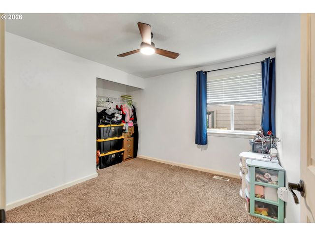 1558 Se JASMINE Way, Gresham, OR 97080