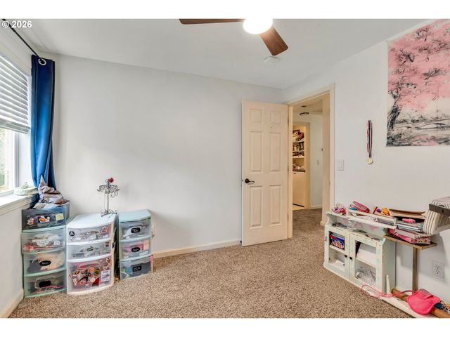1558 Se JASMINE Way, Gresham, OR 97080