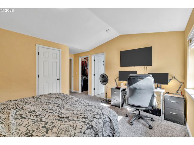 1558 Se JASMINE Way, Gresham, OR 97080
