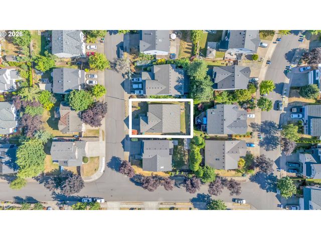 1558 Se JASMINE Way, Gresham, OR 97080