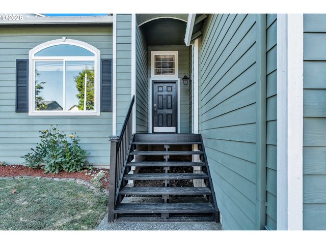 1558 Se JASMINE Way, Gresham, OR 97080