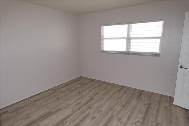 121 3RD AVENUE N 307, St Petersburg, FL 33701