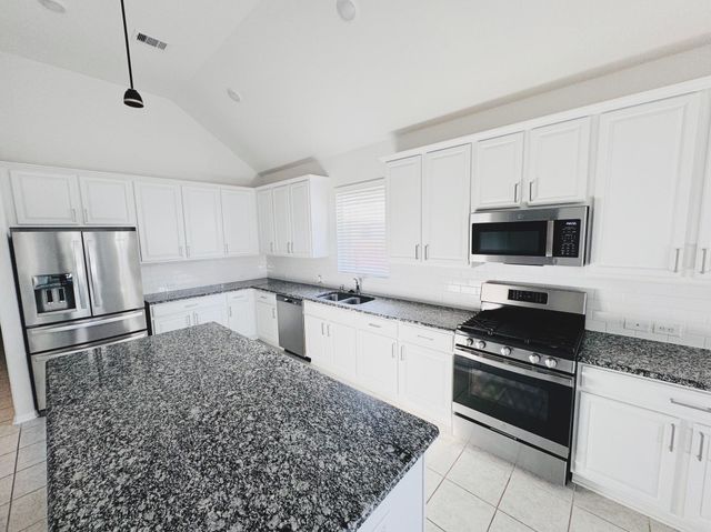 559 Long Beach Bay Dr, Katy, TX 77493