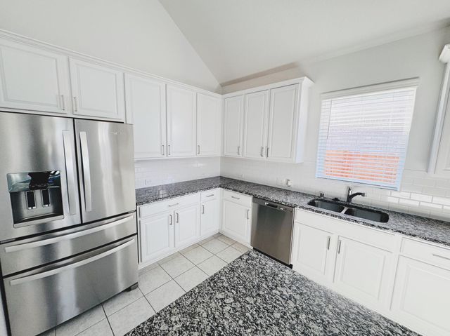 559 Long Beach Bay Dr, Katy, TX 77493