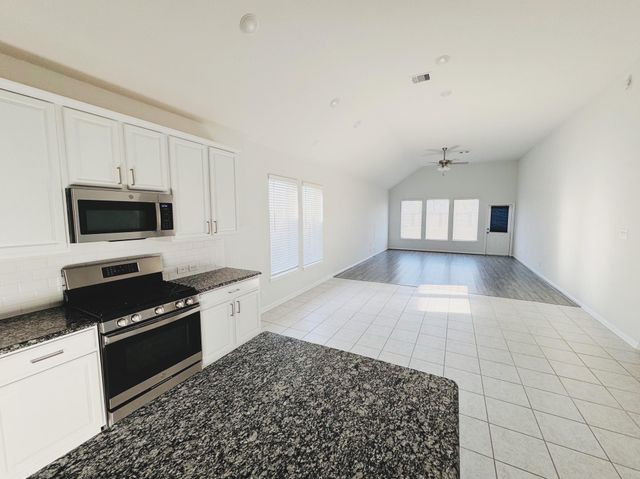 559 Long Beach Bay Dr, Katy, TX 77493