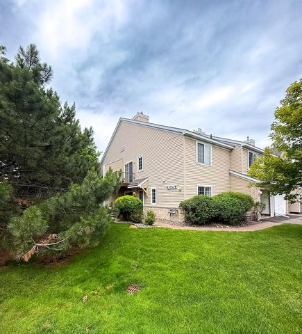 2225 Ranchview Lane N 1, Plymouth, MN 55447
