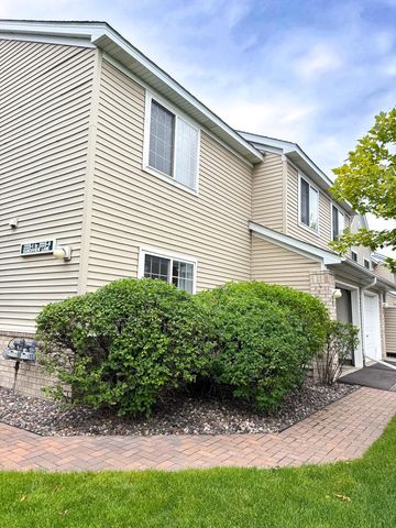 2225 Ranchview Lane N 1, Plymouth, MN 55447