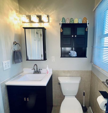 1924 Hayes Drive, Manhattan, KS 66502