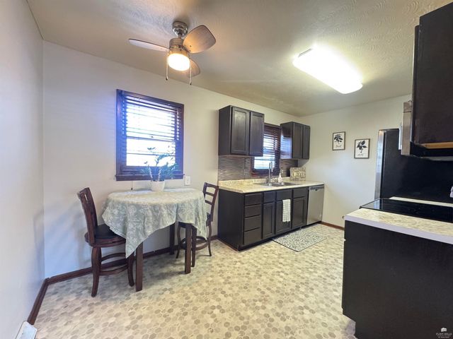 1924 Hayes Drive, Manhattan, KS 66502