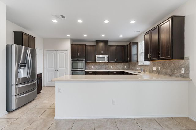 804 Water Hyacinth LOOP, Leander, TX 78641