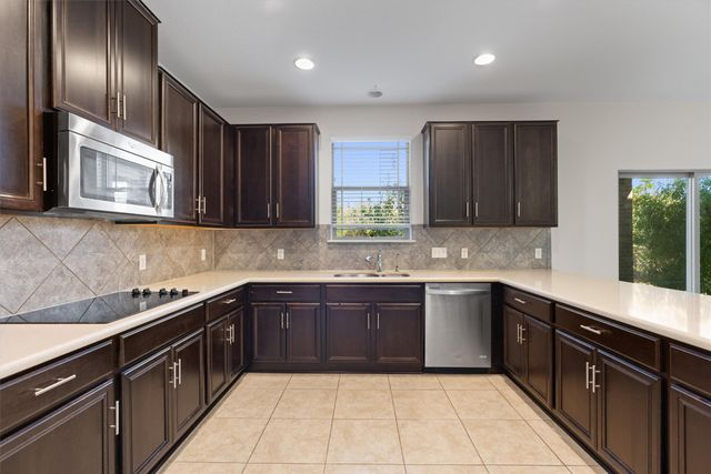 804 Water Hyacinth LOOP, Leander, TX 78641