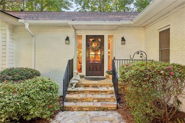 2350 Roxburgh Drive, Roswell, GA 30076