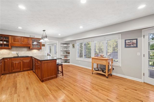 2350 Roxburgh Drive, Roswell, GA 30076