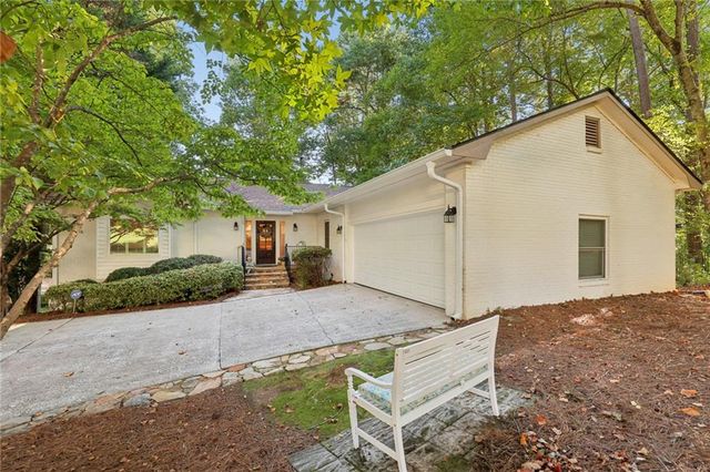 2350 Roxburgh Drive, Roswell, GA 30076