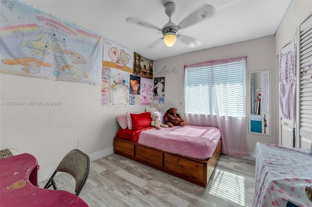 8025 NW 8th Street 13, Miami, FL 33126