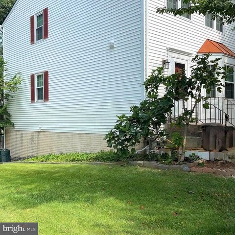 7712 JACOBS DR, Greenbelt, MD 20770