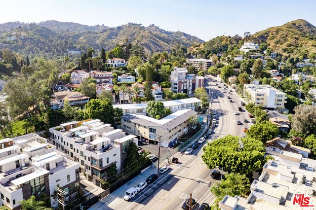 2111 N Cahuenga Boulevard 2, Los Angeles, CA 90068