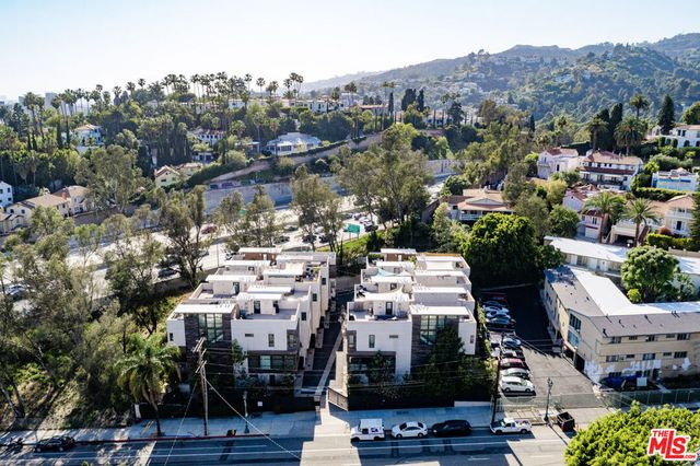 2111 N Cahuenga Boulevard 2, Los Angeles, CA 90068